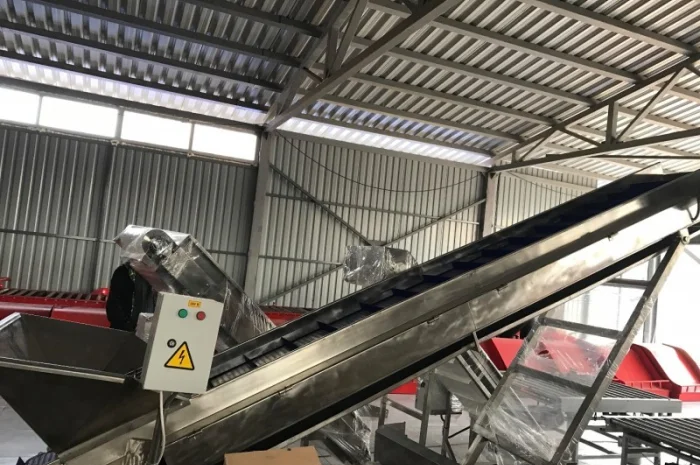 Ленточный транспортер подающий в камеру шоковой заморозки- фото № 5