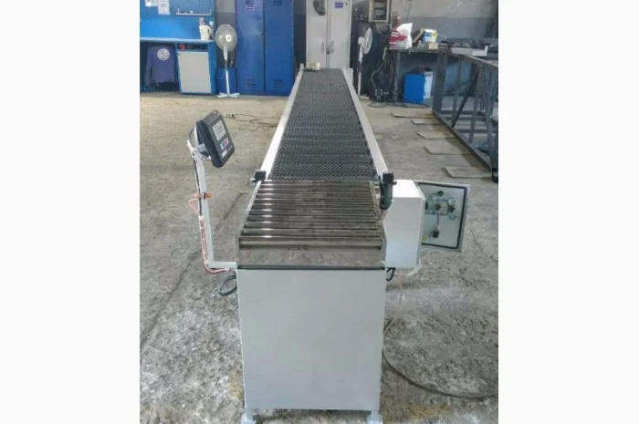 Конвейер и весы- фото № 2