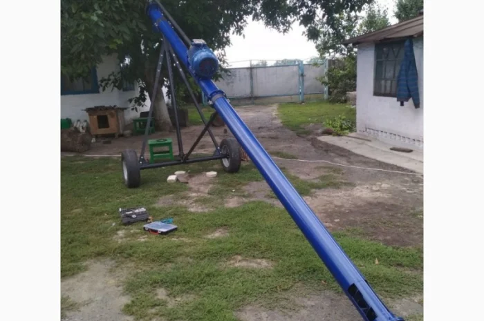 159 шнек, 18-20 т/год, шнеки, погрузчик, конвеєр, дозатор, навантажувач- фото № 1