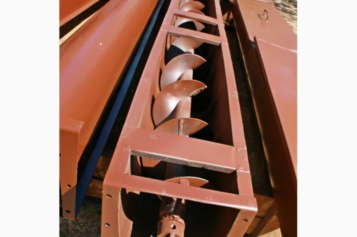 Шнековый (винтовой) погрузчик в лотке (желобе). Производство. Доставка- фото № 5