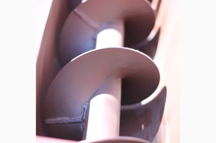 Шнековый (винтовой) погрузчик в лотке (желобе). Производство. Доставка- фото № 6