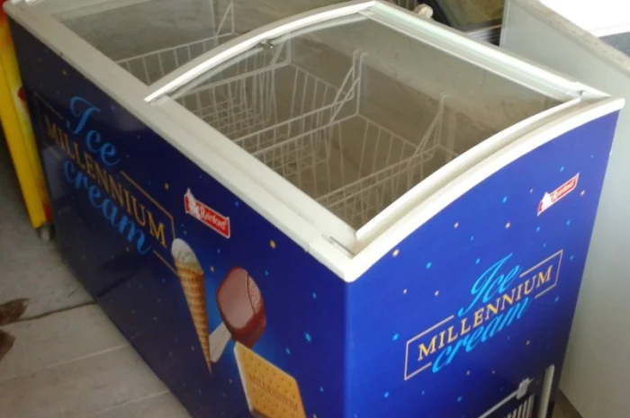 Шкаф холодильный, морозильный ларь Б/У- фото № 4