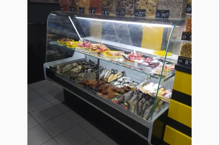 Кондитерская холодильная витрина-горка Winter Kondi- фото № 1