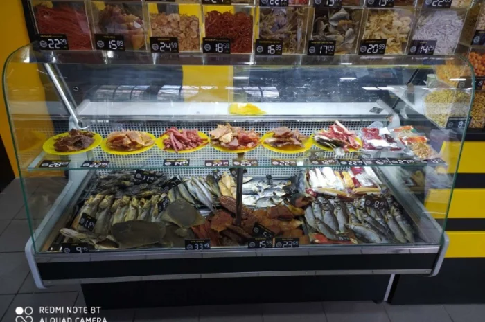 Кондитерская холодильная витрина-горка Winter Kondi- фото № 2