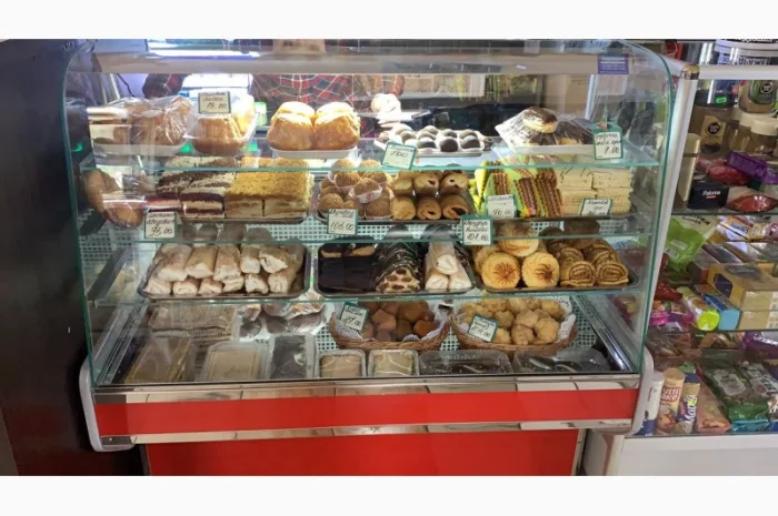 Кондитерская холодильная витрина-горка Winter Kondi- фото № 4