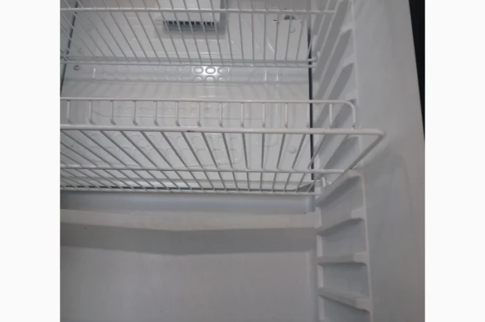 Продам холодильну вітрину- фото № 2