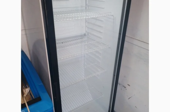 Продам холодильну вітрину- фото № 4