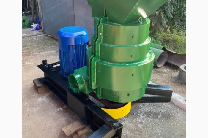 Млин ударно вихровий для продуктів 55 кВт до 10 тонн. Дрібний помел- фото № 1