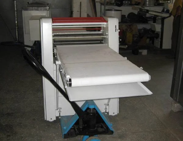 Тестораскаточная машина МНРТ-130/600- фото № 2