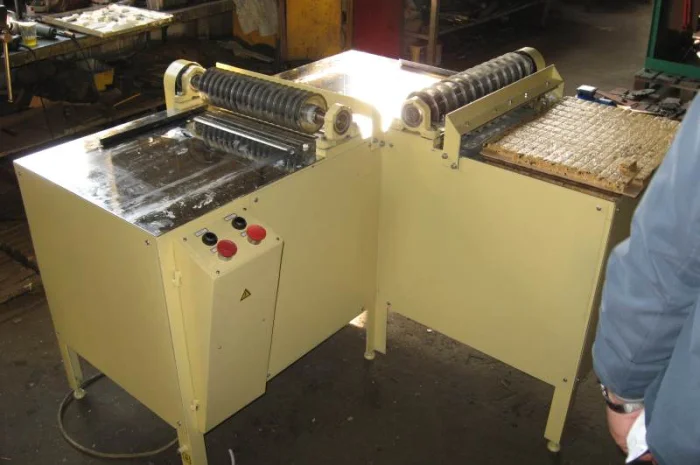 Машина для резки грильяжных масс МР-650- фото № 1