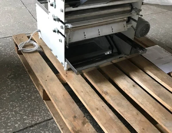 Тестораскаточная машина для лаваша РЛ-500/Н (настольная)- фото № 3