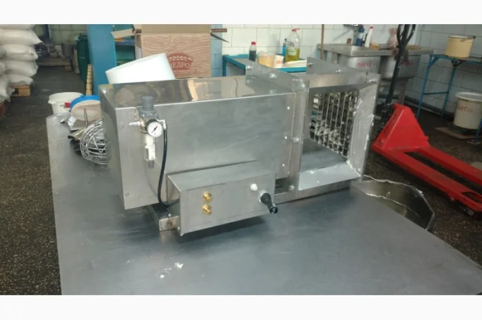 Машина струнного різання моноліту вершкового масла- фото № 1
