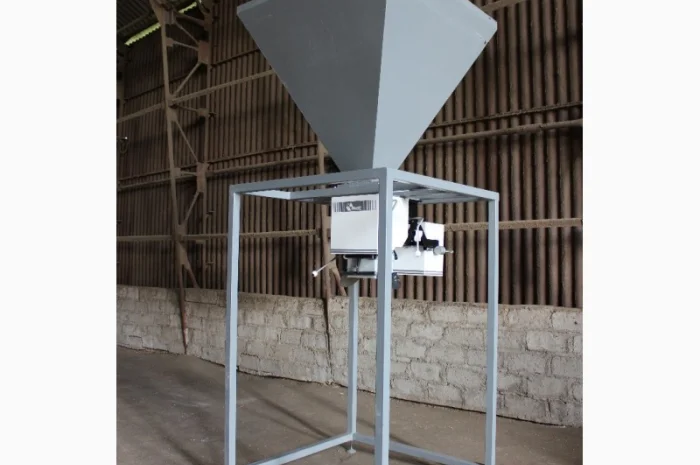 Дозатор ваговий сипучих речовин ДВСВ-М для розфасовки круп, цукру, пелет- фото № 3