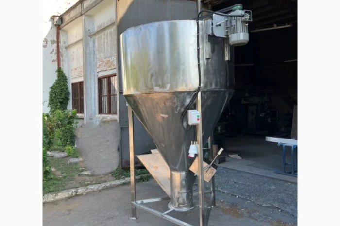 Змішувач харчовий вертикальний шнековий промисловий 6300 літрів- фото № 3