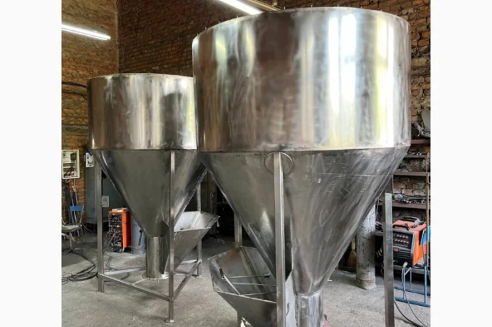 Змішувач харчовий вертикальний шнековий промисловий 6300 літрів- фото № 4