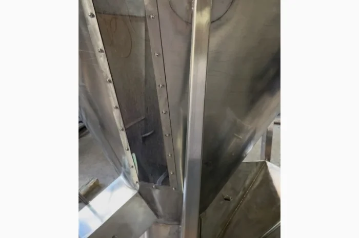 Вертикальний змішувач для продуктів з нержавіючої сталі 304. 2000 літрів- фото № 3
