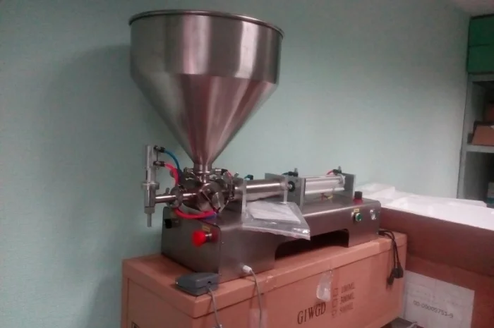 Дозатор для густых жидкостей. Мыло, шампунь, гель. Мед, паста, масло- фото № 1