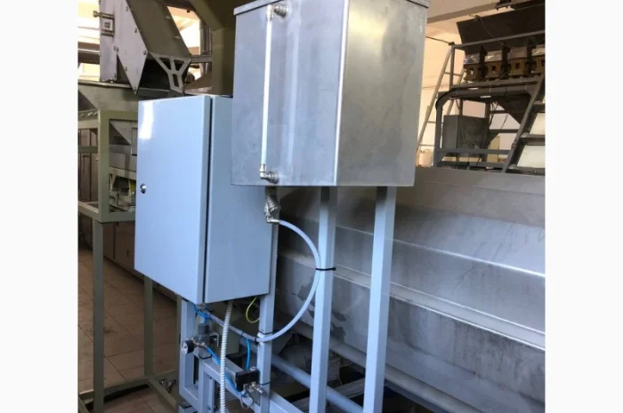 Машина внесення добавок- фото № 2