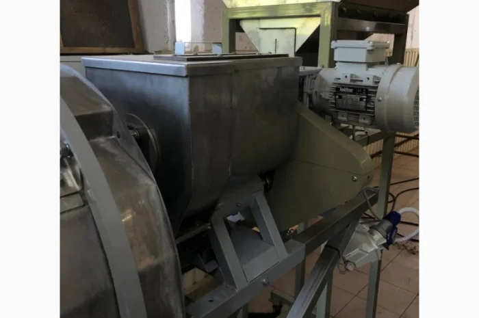 Машина внесення добавок- фото № 4