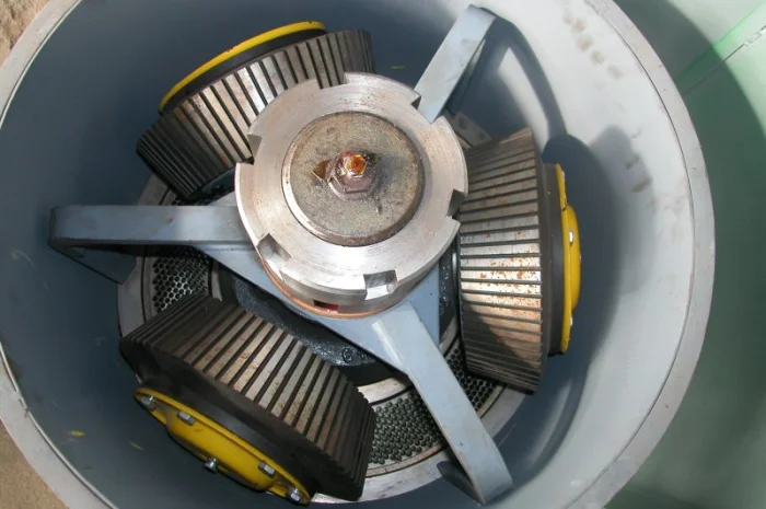 Гранулятор промисловий для кормів, комбікорму до 2500 кг/год. 75кВт. Чехія- фото № 1