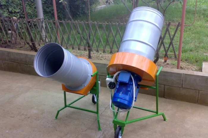 Измельчитель - зернодробилка - Соломорезка "Вихрь -2" 2, 2 Квт, 100Кг/час- фото № 1