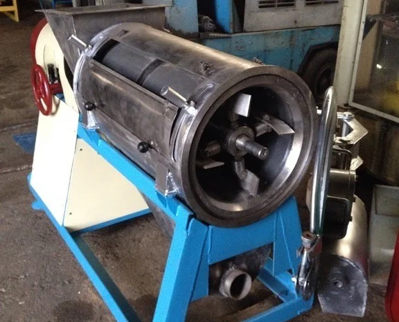 Дробилки и протирочные машины для овощей, фруктов- фото № 1