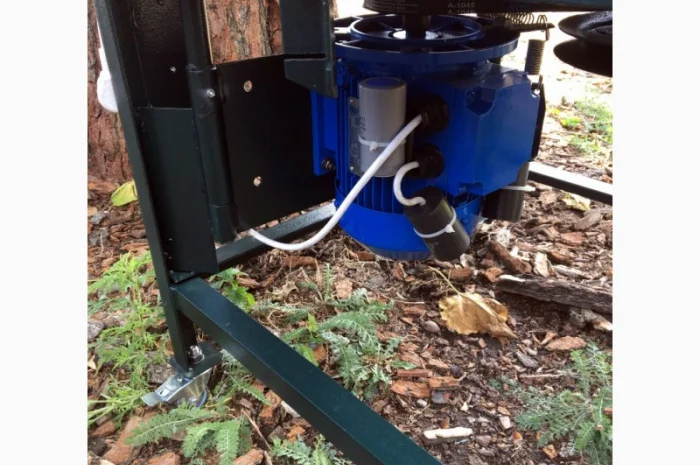 Универсальный измельчитель 4 в 1 - траворезка соломорезка, овощерезка, зернодробилка- фото № 14