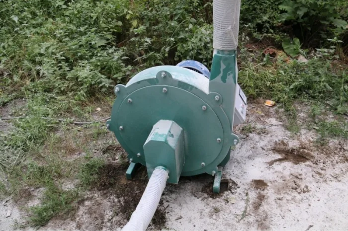 Дробилка для зерна промышленная, нагнетательная 15кВт(1500кг/час)- фото № 4