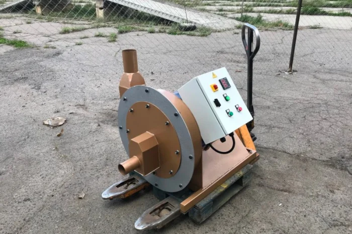 Пневмодробилка зерна и сыпучих кормов 11кВт, 1000кг. Биоэкопром- фото № 1