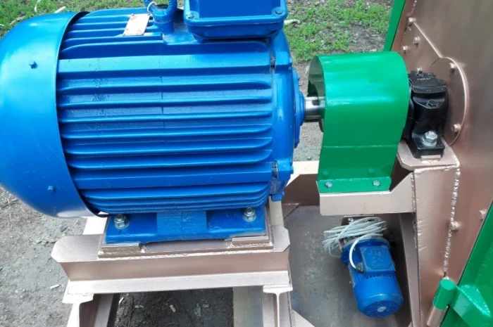 Молотковая дробилка универсальная "ЕМ" 55кВт/1500кг.час- фото № 3