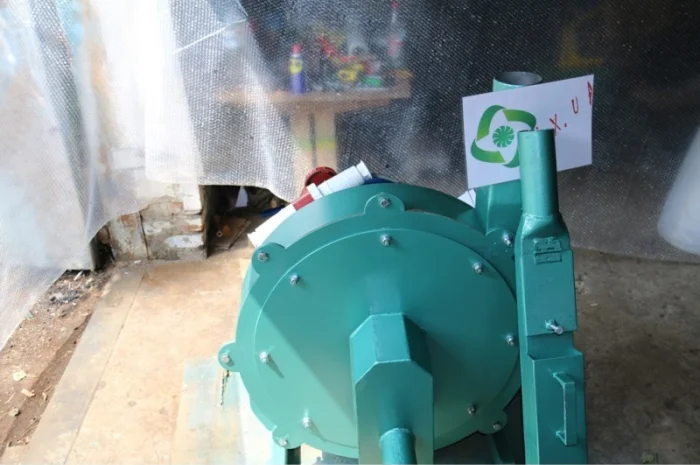 Молотковая зернодробилка, опилок, нагнетательная 11кВт (1000кг/час)- фото № 3