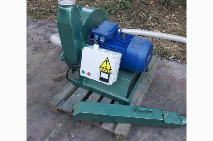 Усиленная молотковая дробилка зерна ГНОМ 22кВт (2500кг/час)- фото № 1