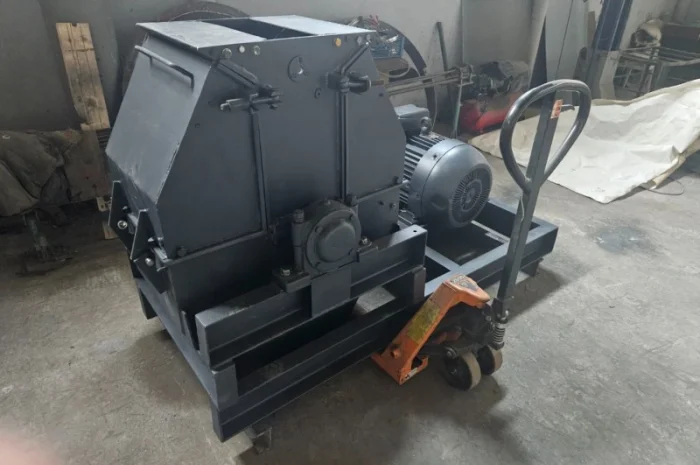 Промислові молоткові дробарки, млини 55 кВт, 10т/год, відновлені- фото № 4