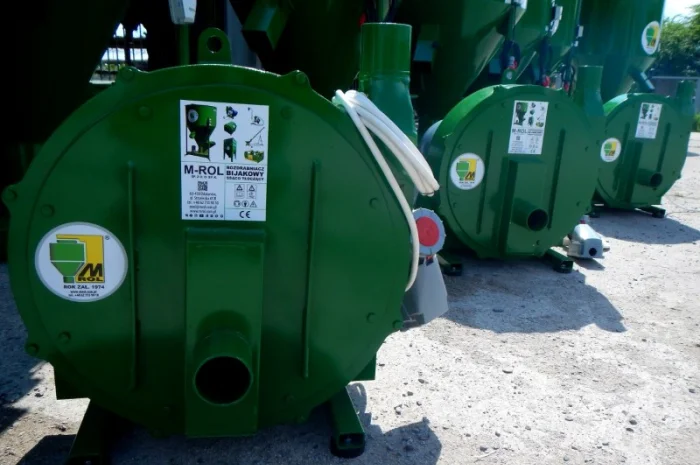 Зернодробилка дку, молотковая зернодробилка, 1500кг/час от Польского производителя M Rol- фото № 1