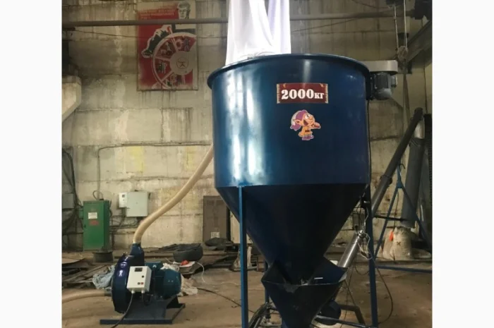 Кормосмеситель для производства комбикорма 2000кг. Биоэкопром. Полтава- фото № 1