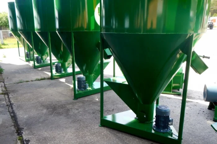 Кормозмішувач, змішувач комбікомів, 1200кг/2280літрів- фото № 6