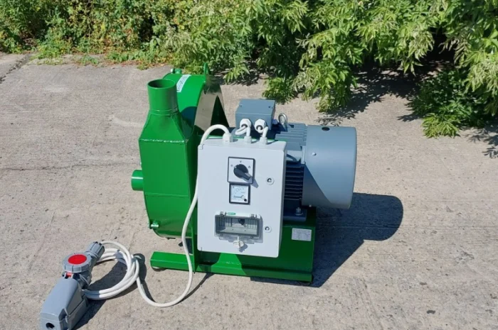 Кормозмішувач, зернодробарка, 1500 кг в годину- фото № 11