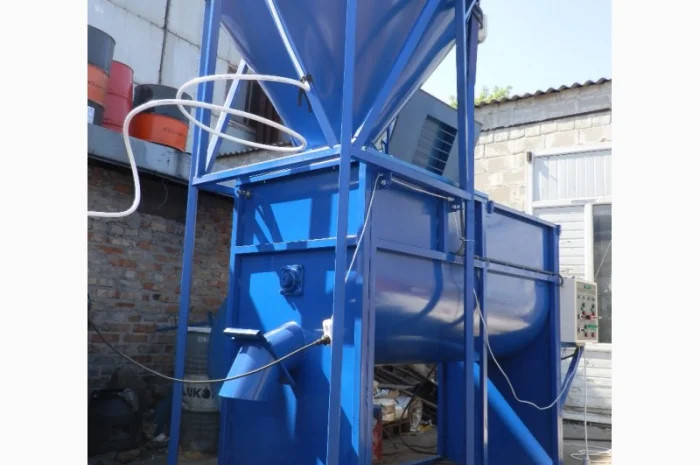 Кормосмеситель непрерывного действия 1.0 - 5.0 т/ч- фото № 1