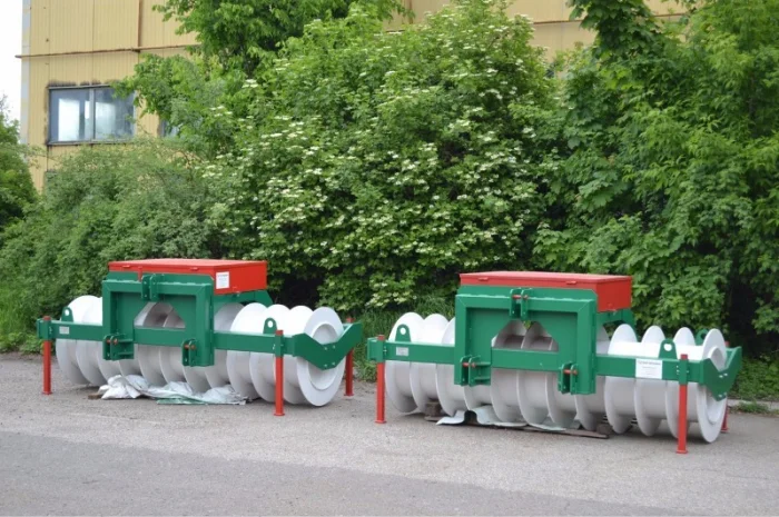 Каток для уплотнения силосных масс- фото № 1