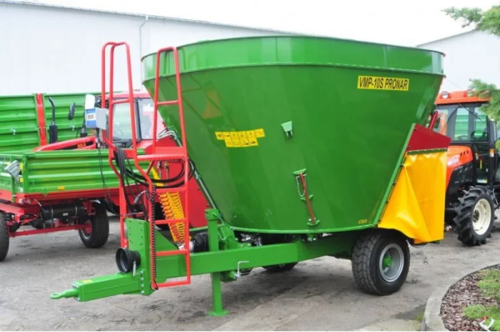 Кормораздатчик (Кормосмеситель) Pronar 8m3 под МТЗ 80- фото № 1