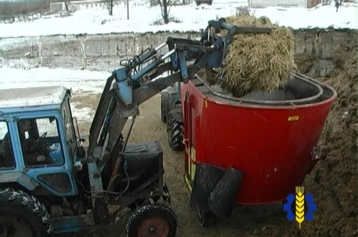 Кормораздатчик - смиситель (Миксер) КРК-11- фото № 3