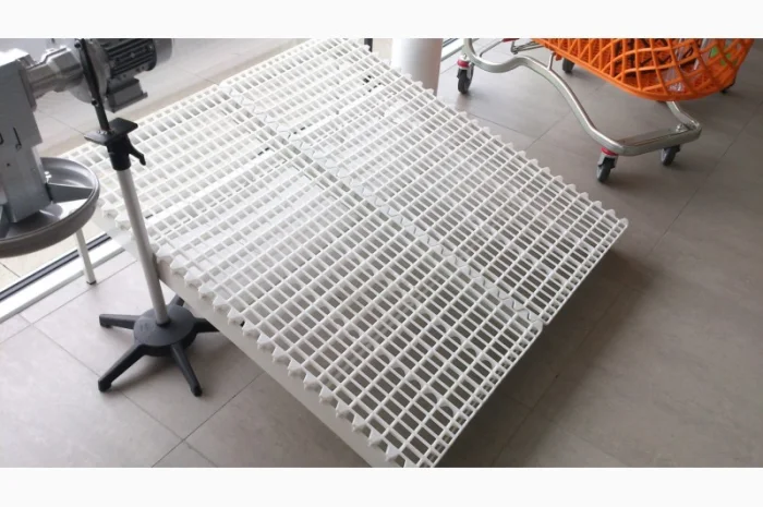 Пластикова щілева підлога для птиці 100 см х 60 см- фото № 1