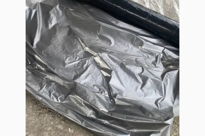 Мульчирующая пленка черно-серебристая Vatan Plastik- фото № 1