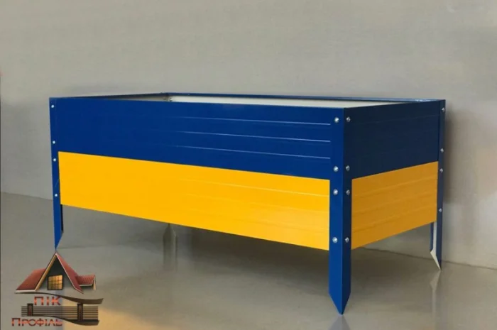 Двоярусна грядка, висока клумба- фото № 1