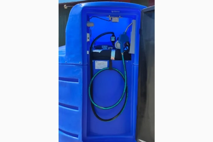 Резервуар 2куби 2500л для AdBlue з обігрівом, METRIA Польща- фото № 4