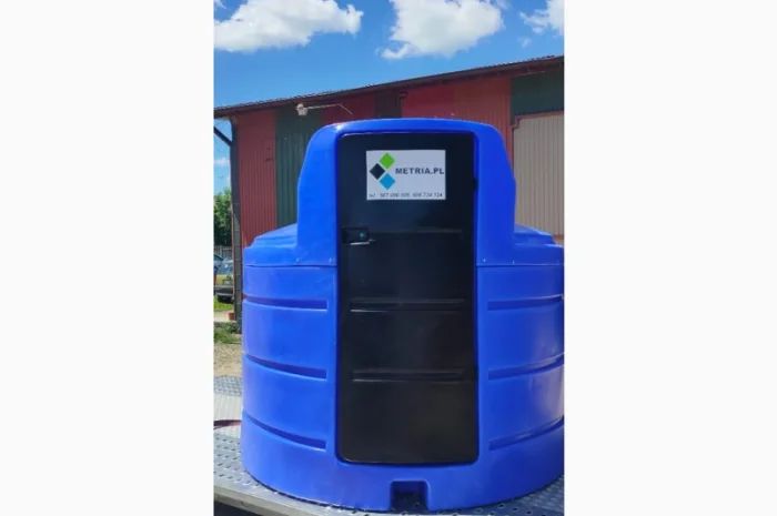 Резервуар 2куби 2500л для AdBlue з обігрівом, METRIA Польща- фото № 1