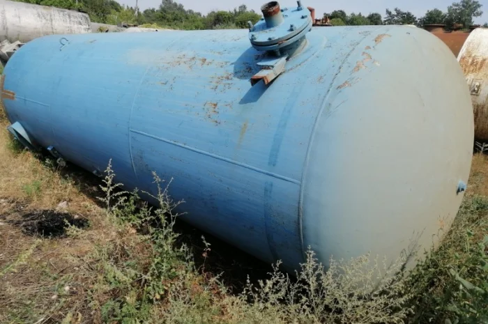 Емкость металлическая б/у Резервуар для хранения воды или гсм. Ресивер воздушный- фото № 11
