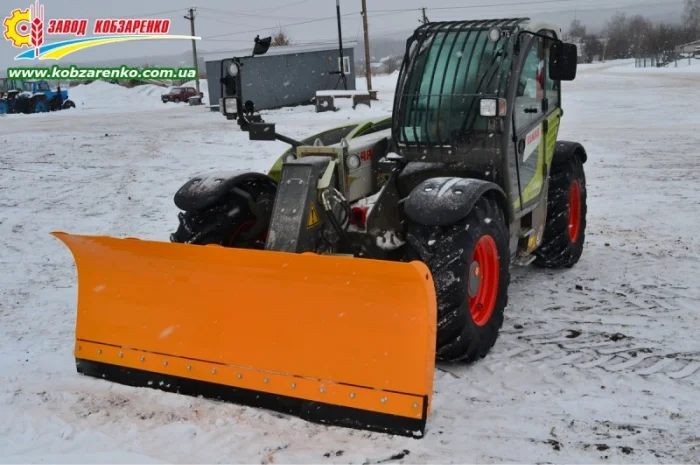Отвал снегоуборочный к погрузчикам всех производителей Claas, Case, Manitou, Merlo, Bobcat- фото № 1