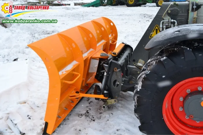 Отвал снегоуборочный к погрузчикам всех производителей Claas, Case, Manitou, Merlo, Bobcat- фото № 3