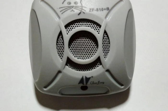 Ультразвуковой отпугиватель мышей и крыс 810+B. Надежное средство. Гарантия успеха- фото № 2